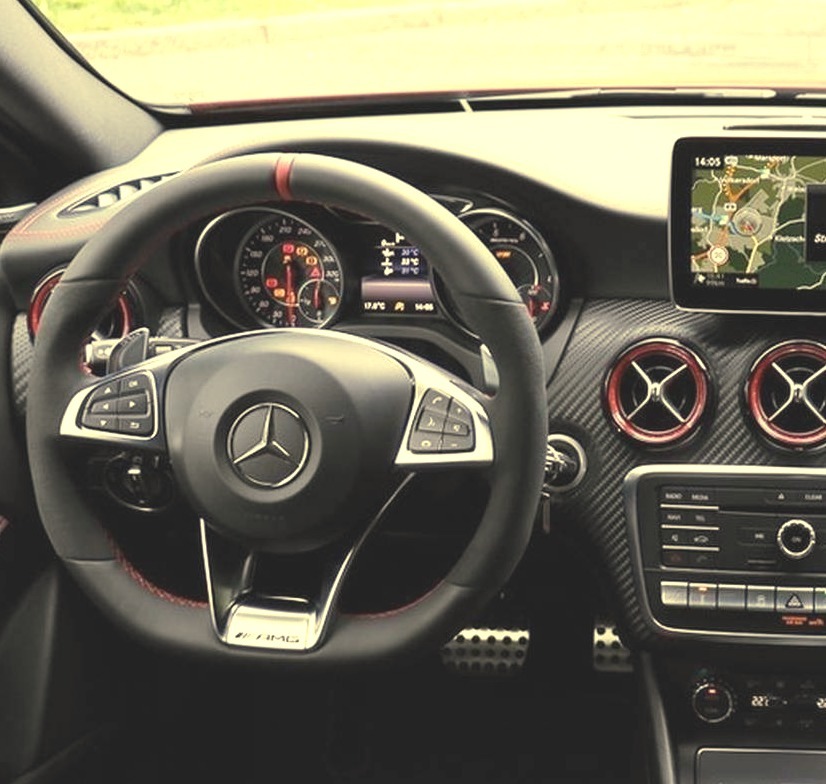 Mercedes-Benz A 45 AMG (Instagram @JensStratmann)